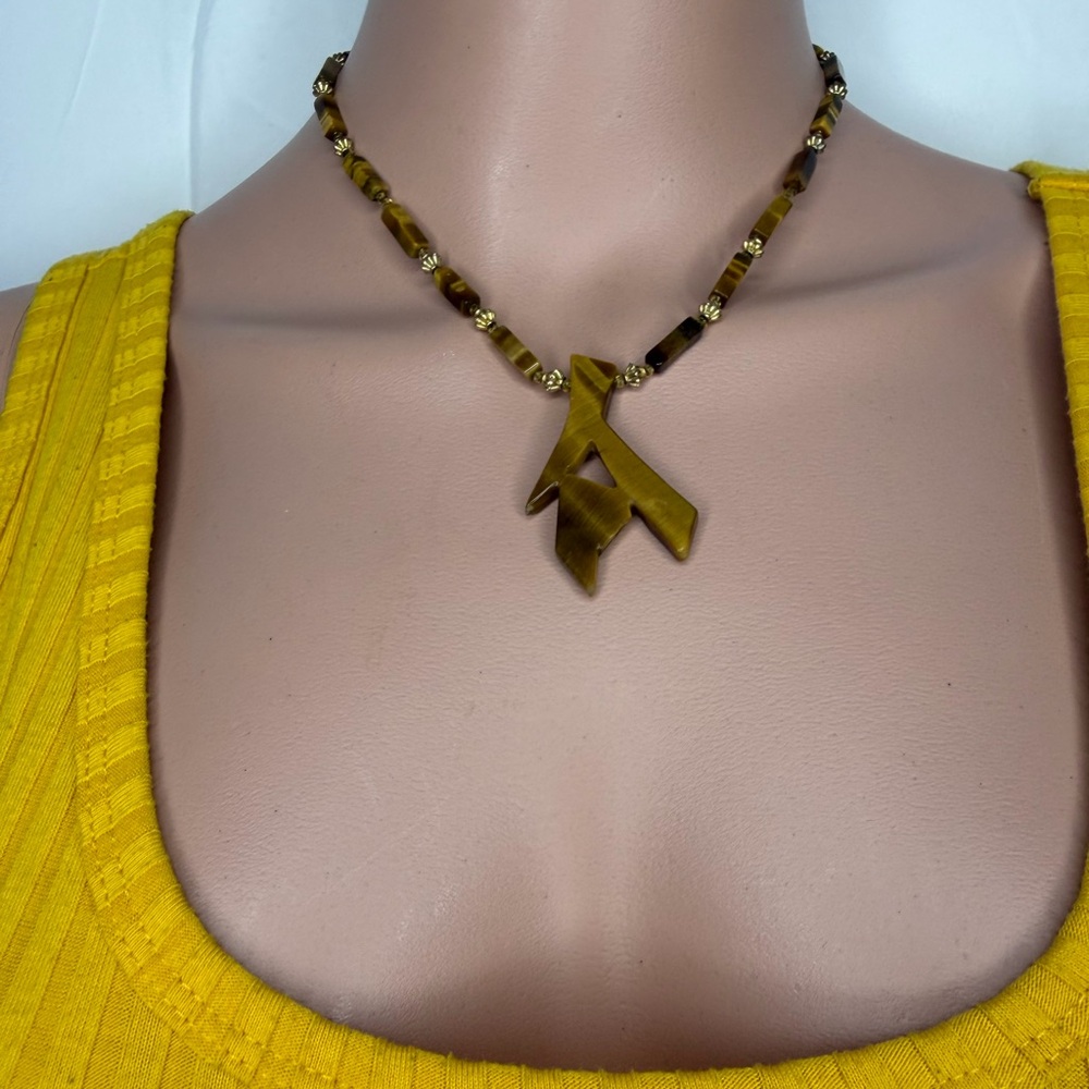 Elegant Brown Necklace